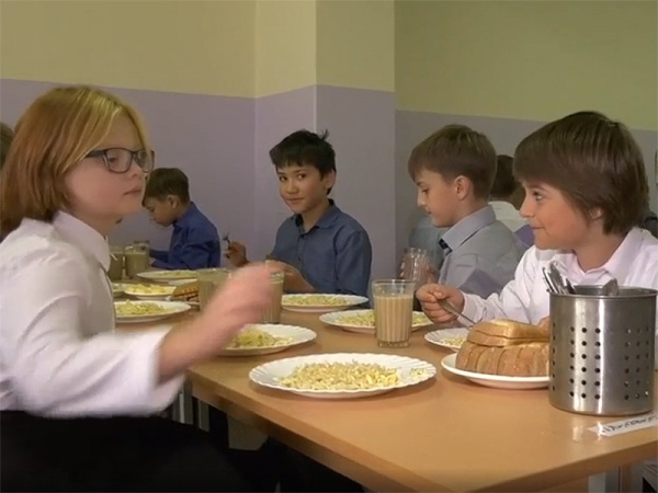 Родители оценивают качество питания в школах